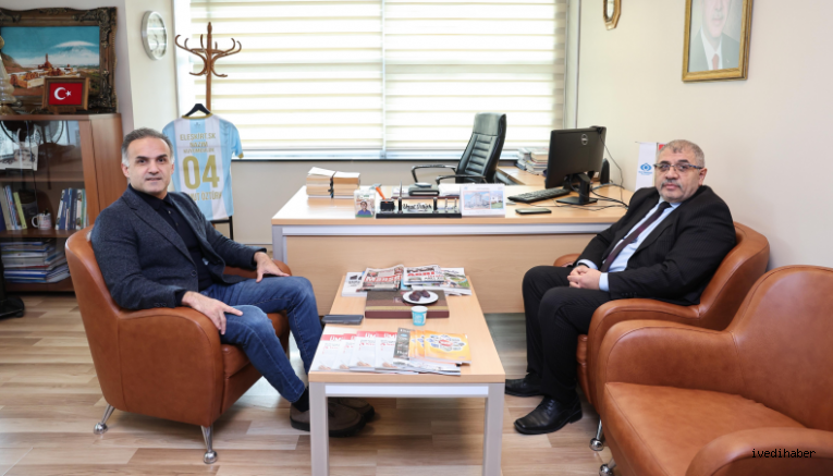 Özel’den Öztürk’e Ziyaret