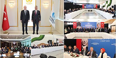 İstanbul Valisi Davut Gül Sultangazili Muhtarlarla Bir Arada