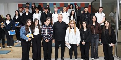Üniversite ve Yüksek Lisans Öğrencilerinin Ulaşım Masrafları Sultangazi Belediyesi’nden